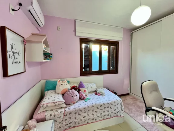 Casa 03 dormitórios com piscina para venda em Santa Maria