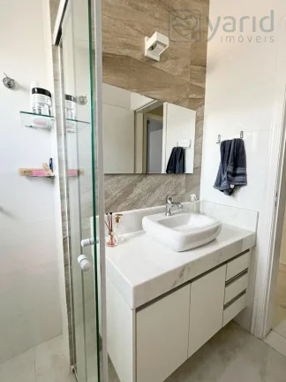 Imagem Imperdível oportunidade: Casa à venda em na cidade de - 3 quartos, 1 suíte, 2 salas, 3 banheiros, 4 vagas de garagem, 166m².