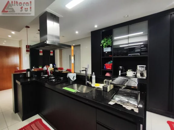 Imagem Apartamento de Luxo à Venda em Praia Grande-SP, 3 Quartos, 3 Suítes, 1 Sala, 3 Vagas de Garagem, 250m² no Canto do Forte!