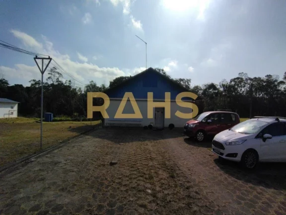 Imagem Este galpão comercial é localizado em Araquari, fundos do KM-65 da BR-101, com área total de 63.4...