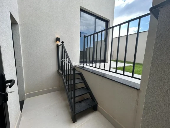 Imagem Moderna, recém-construída e com um projeto pensado para oferecer conforto e integração, essa cas...