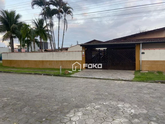 Imagem Casa com 2 dormitórios à venda, 427 m² por R$ 750.000,00 - Pontal de Santa Marina - Caraguatatuba/SP