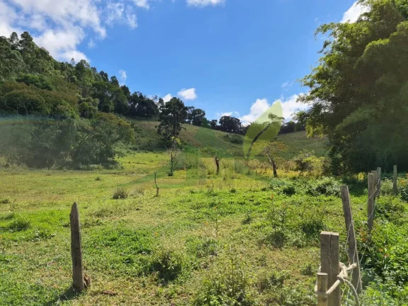 Imagem Lindo Sítio à Venda e Piracaia 20Alq