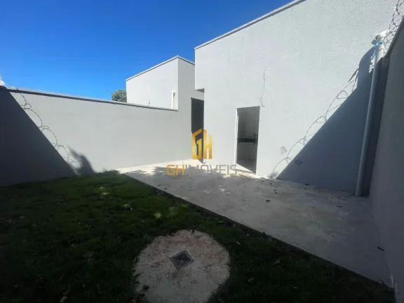 Imagem CA1720Linda casa com 3 quartos sendo 1 suíte no Jardim Boa Esperança A casa possui - 3 quartos sen...