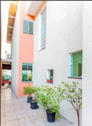Imagem Sobrado com 4 dormitórios à venda, 256 m² por R$ 850.000,00 - Vila Humaitá - Santo André/SP