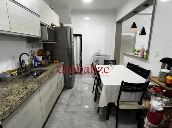 Imagem Casa em Villagio de 2 dormitórios com 2 vagas por R$640.000,00 em Santos