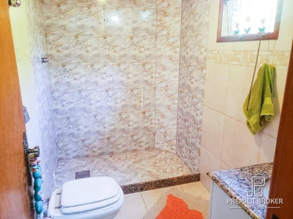 Imagem Casa com 3 dormitórios à venda, 250 m² por R$ 890.000,00 - Panorama - Teresópolis/RJ