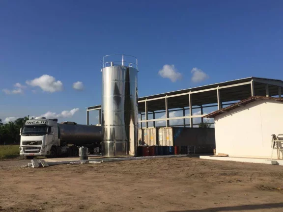 EXCELENTE FONTE DE ÁGUA MINERAL TOPÁZIO SANTA