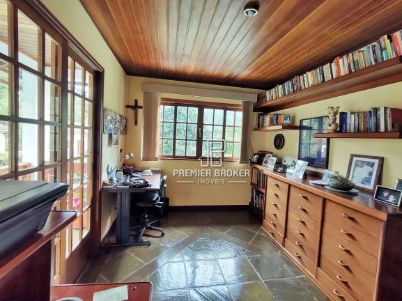 Imagem Casa à venda, 200 m² por R$ 1.200.000,00 - Albuquerque - Teresópolis/RJ