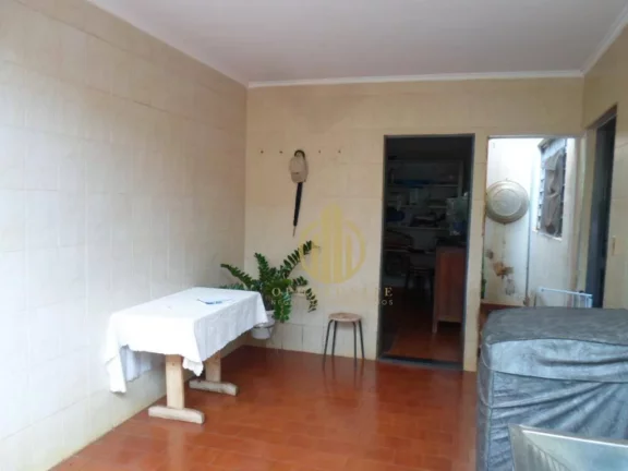 Imagem Sobrado 4 Dorm 1 Suíte à venda, Vila Tamandaré, Ribeirão Preto.