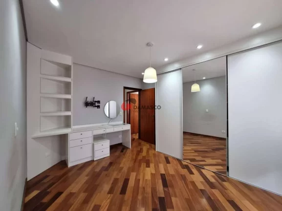 Imagem Sobrado à venda 3 Quartos, 3 Suites, 4 Vagas, 221M², Olímpico, São Caetano do Sul - SP