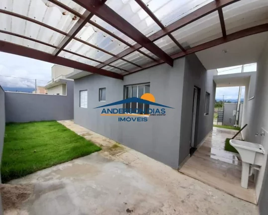 Imagem Casa com 2 dormitórios à venda, 70 m² por R$ 310.000 - Golfinho - Caraguatatuba/SP