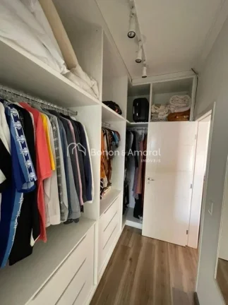 Imagem Linda casa assobrada à venda no Swiss Park em Campinas - SP.

Sobrado à venda em condomínio com S...
