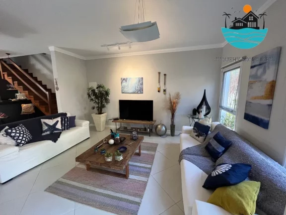 Imagem Casa de Temporada em Juquehy - Casa em condomínio, 3 suítes, 600metros da praia, 2 vagas, piscina privativa max. 8 pessoas | Juquehy Imobiliária