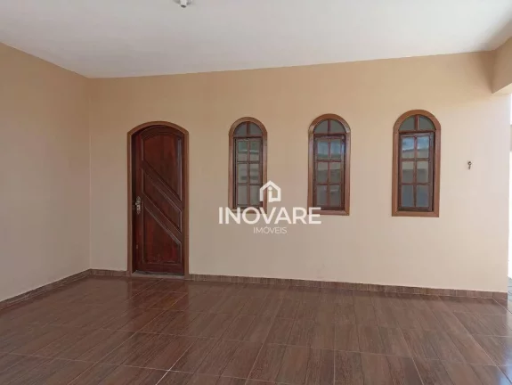 Imagem Casa com 3 dormitórios à venda, 180 m² por R$ 330.000,00 - Jardim Leonora - Itumbiara/GO