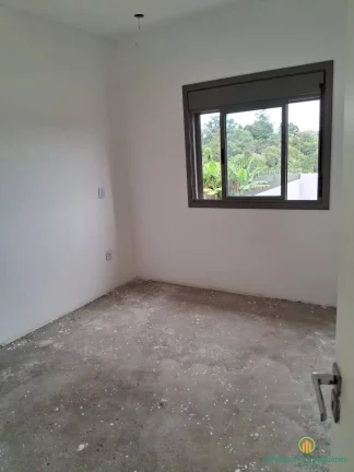 Imagem Excelente casa nova, 3 dormts sendo 1 suíte c closet em condomínio em Cotia