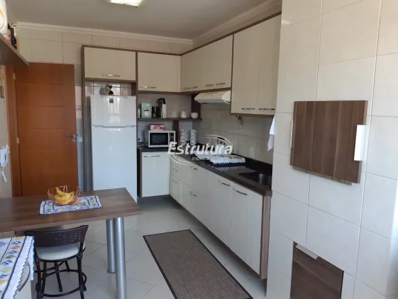 Imagem Lindo apartamento em Camobi semimobiliado com três dormitórios