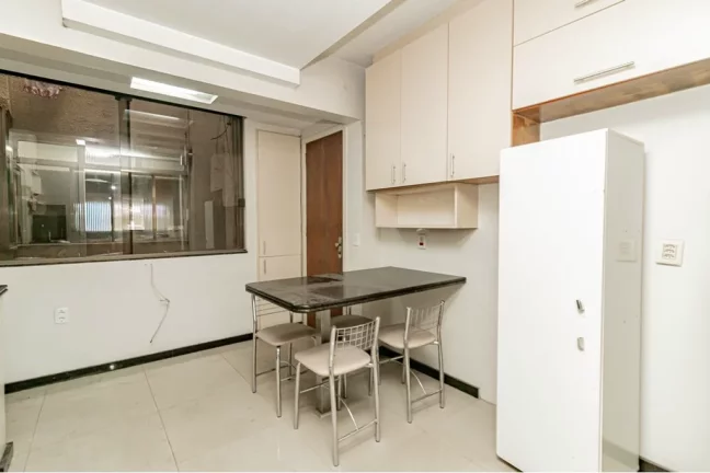 Imagem TFPA 2512 Apto 612491035-17 - Apartamento à venda no bairro Três Figueiras - Porto Alegre/RS