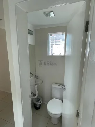 Imagem Apartamento com 3 suítes à venda no Centro de Balneário Camboriú/SC