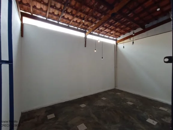 Imagem Super loja com 114 m² disponível para locação na principal avenida comercial de Peruíbe.
