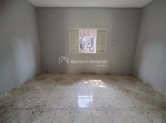 Imagem Casa da frente tem 2 dormitórios, sendo uma suite, sala, cozinha e lavanderia, cômodos bem amplos ...