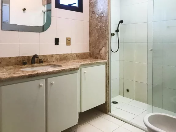 Imagem Pitangueiras - Excelente apartamento com 03 suítes - Garagem no prédio - Região nobre. ***IMÓVEL ALUGADO, AGENDAR COM ANTECEDÊNCIA***