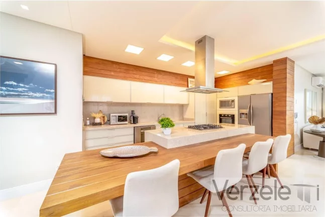 Imagem Cobertura para Venda em Balneário Camboriú / SC no bairro Centro