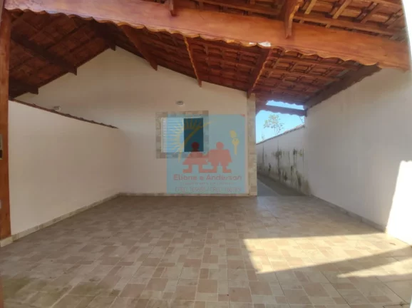 Imagem Casa a apenas 800 metros da deslumbrante praia de Mongaguá, 299mil