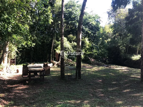 Imagem Chácara no Pé de Plátano, refúgio junto a natureza para sua família