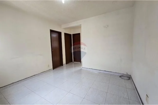 Imagem Apartamento á venda com 2 quartos e com 42m² em Paciência - Rio de Janeiro