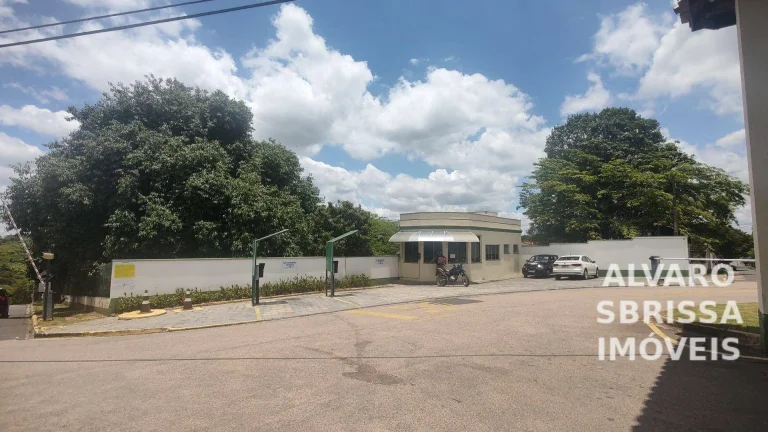 Imagem Chácara com 2800 m2 no Condomínio Chácaras Flórida em Itu SP - Chácara com 2 casas integradas a natureza