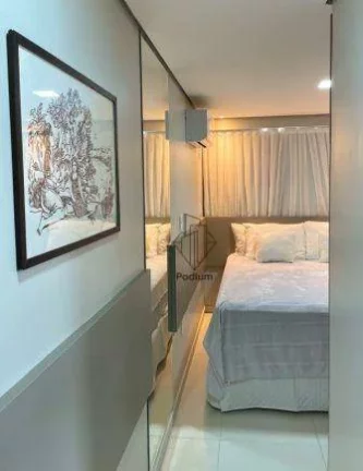 Imagem Flat mobiliado pé na areia com varanda / sacada no bairro do Bessa. -AP1911