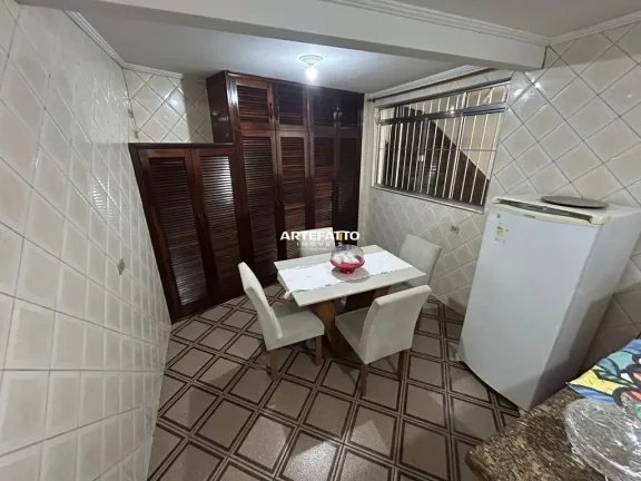 Imagem Excelente casa com ponto comercial a pouco metros do metrô
