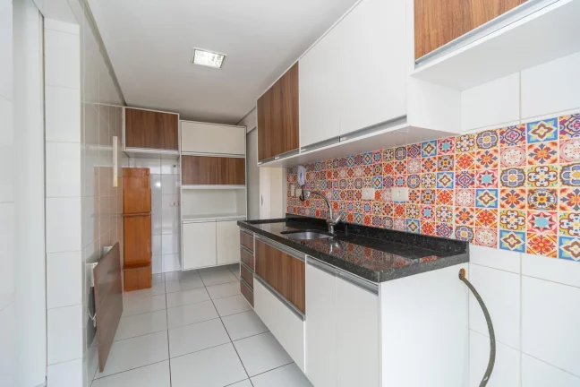 Imagem Apartamento de 2 quartos no bairro Rebouças