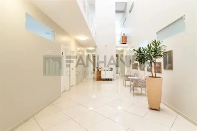 Imagem Excelente oportunidade: Casa Comercial à venda em São Paulo-SP, Jardim Paulista! 12 salas, 6 banheiros, 12 vagas, 700m².