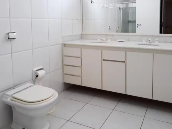 Imagem Apartamento com 4 dormitórios, 220 m² - venda ou alugueL - Pitangueiras - Guarujá/SP