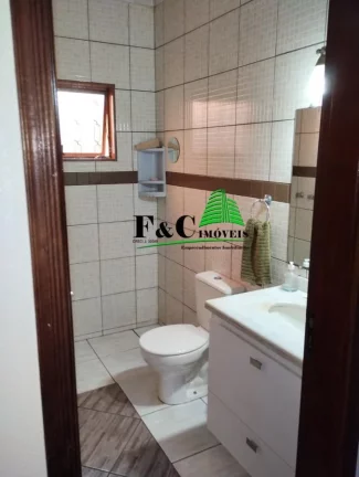 Imagem Casa para Venda em Araras, Jardim Tarumã, 3 dormitórios, 1 suíte, 1 banheiro, 4 vagas