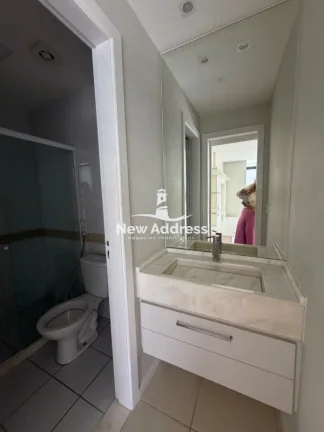 Imagem Cobertura exclusiva com 280 m² na quadra do mar, vista privilegiada, ambientes amplos, 3 quartos e 3 vagas de garagem.