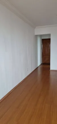 Imagem Aparatemento Vago com 63 m² 2 Dormitotios 2 vagas de Gargens