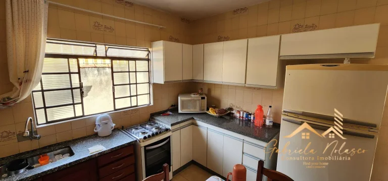 Imagem Casa Padrão de 3 dormitórios no Jardim do Lago