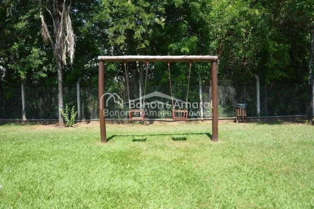 Imagem Excelente lote de esquina, plano e pronto para você construir a casa dos seus sonhos !

342 m²

Co...