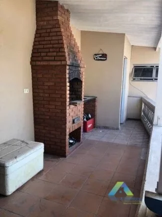 Imagem Santo André Sobrado amplo, 4 dormitórios, edícula, espaço gourmet, 2 vagas.