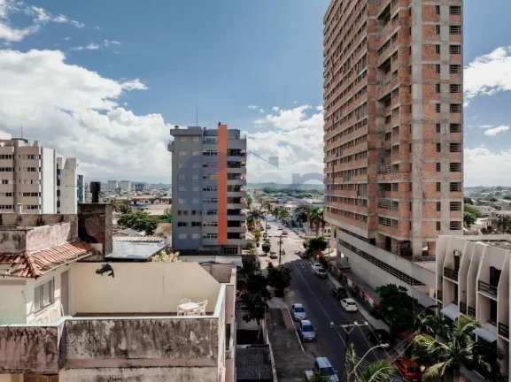 Imagem Apartamento á venda com 3 suítes no centro de Torres/RS