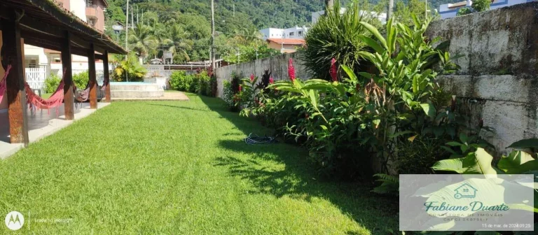 Imagem Casa a venda com 600 m² de terreno na Praia das Toninhas