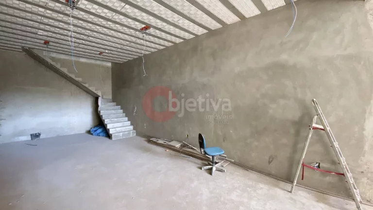 Imagem Loja comercial para aluguel fixo com mezanino - Centro - Cabo Frio