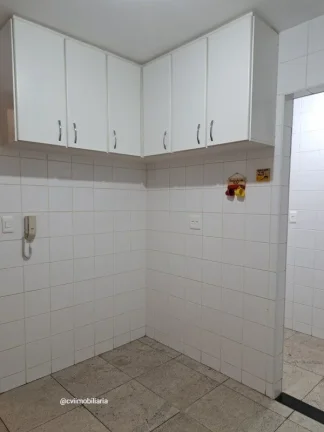 Imagem Prédio em rua plana, fácil acesso, próximo ao Clube Jaraguá, comércio em geral. Apartamento com...