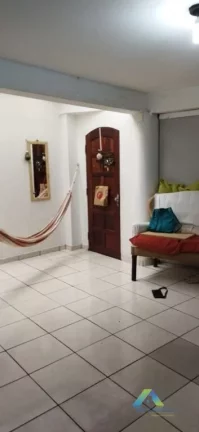 Imagem Casa 190M², 3 dormitórios, 1 suíte, 2 vagas ótima localização e valor !!!