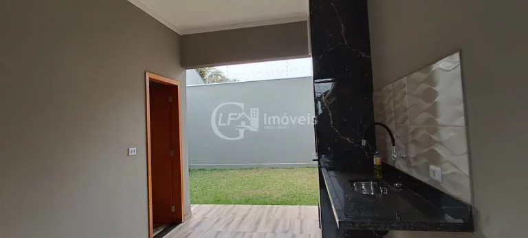 Imagem Casa à Venda em Campo Grande-MS 3 quartos, 1 suíte, 1 sala, 3 vagas de garagem, 98m² - Vila Santo Amaro!