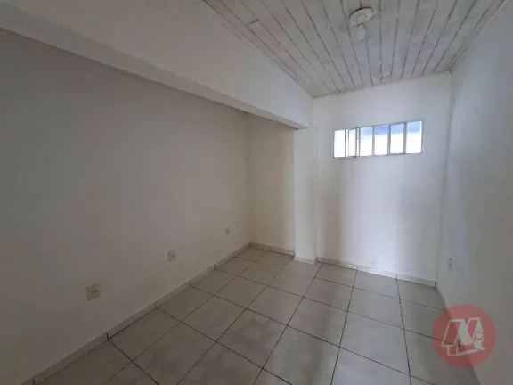Imagem Casa com 3 dormitórios para alugar, 56 m² por R$ 1.916,00/mês - Medianeira - Porto Alegre/RS