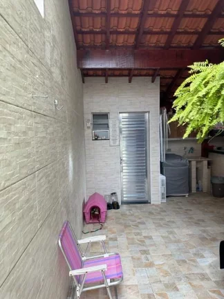 Imagem Sobrado com 2 dormitórios à venda, 80 m² por R$ 690.000,00 - Jardim Carlos Cooper - Suzano/SP